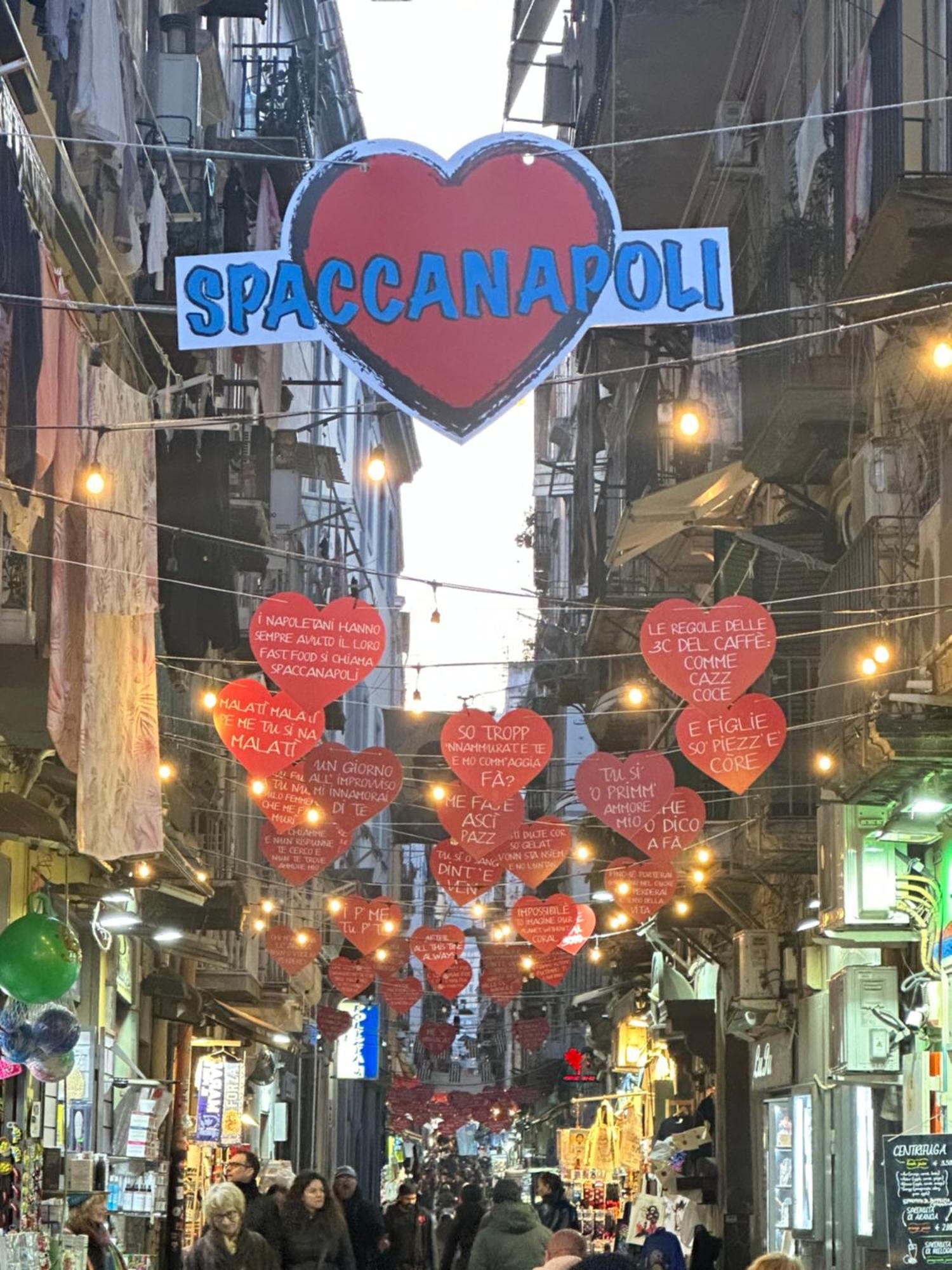 La Casa Di Patta A Spaccanapoli المظهر الخارجي الصورة